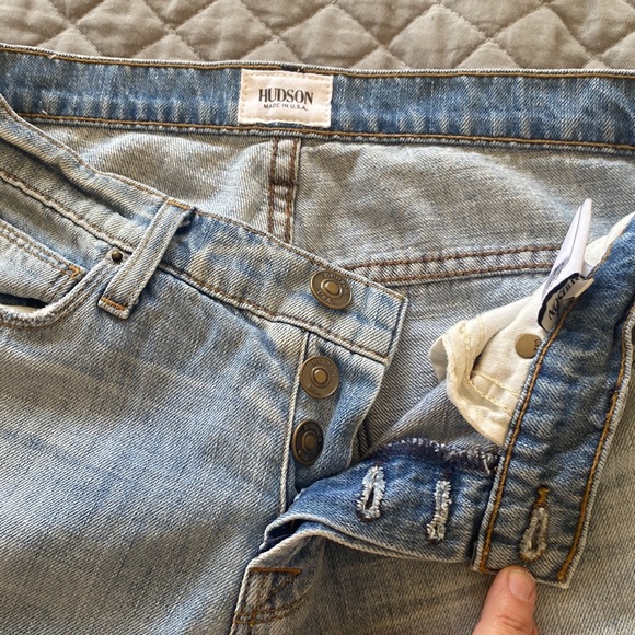 Hudson Leigh Boyfriend Distressed Light Jeans - Picture 4 of 5